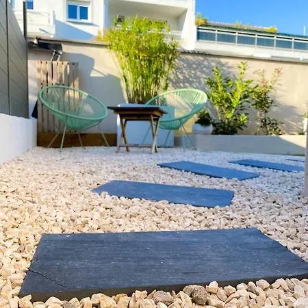 Le20bis, Superbe, Calme, En Centre Avec Jardin *
